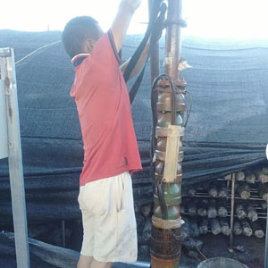 农田机井深井潜水泵安装